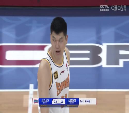 压力给满!刘传兴登场,北京主场球迷嘘声四起!