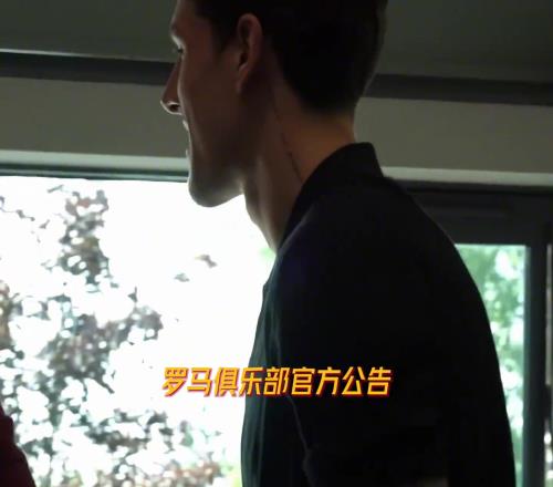 意大利拳王!扎尼奥洛赛后冲击更衣室撒尿,还殴打小朋友