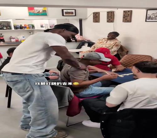 如果你在篮球场找不到巴特勒,那他一定在棋牌室