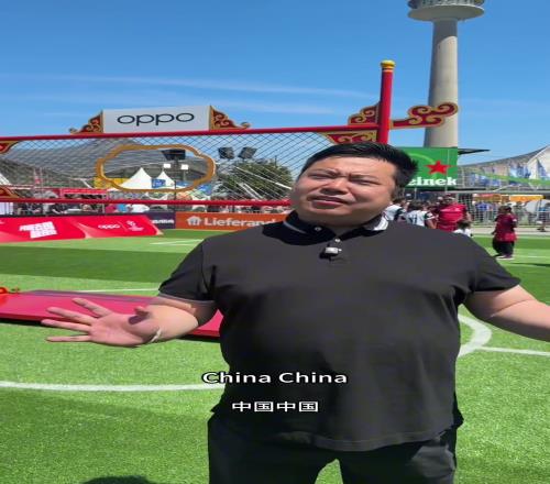 卡卡都被瑞哥的气场震住了卡卡:我喜欢吃辣,可能会去重庆
