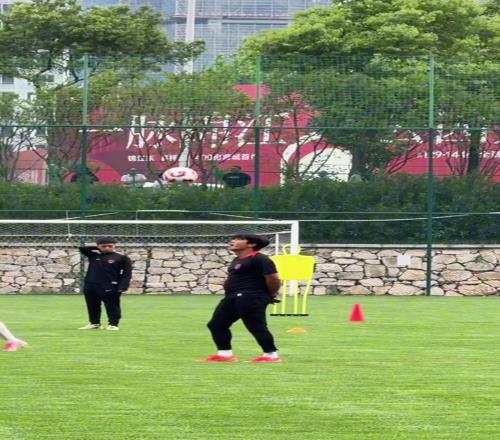 5胜1平!徐正源获得2025年4月中超最佳教练