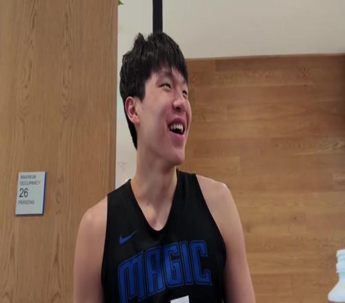 小楊闖美之英語進步神速！楊瀚森英語溝通順暢適應能力滿分
