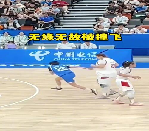 大寶貝各種彈飛人，對手都被打哭了