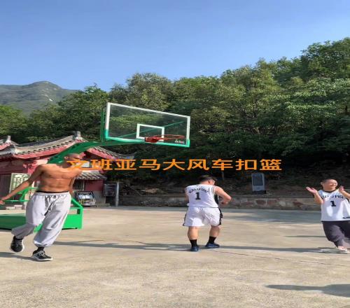 休赛期再见文班一记大风车暴扣,告别少林寺