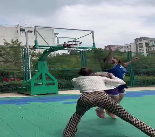 认真的问,妹子这招走步了吗