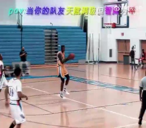 不太聰明的樣子！恩比德早年沒進(jìn)NBA前就是這樣打球的