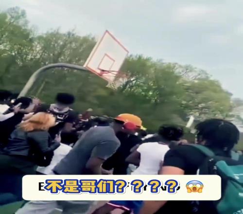 武當(dāng)梯云縱國外野球場(chǎng)上演轉(zhuǎn)身180度空接暴扣
