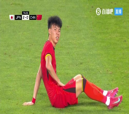 王鈺棟受傷被換下！董路：他這么踢，確實是過度使用了