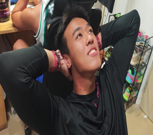 用屁股我也想不到会有人模仿这个...