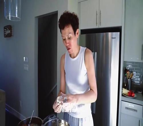 杨瀚森妈妈:他小时候就爱吃饺子,上次吃还是过年呢