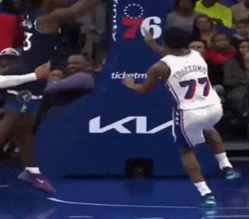 从2400人小岛打进NBA,他才真是“上乔下科”?