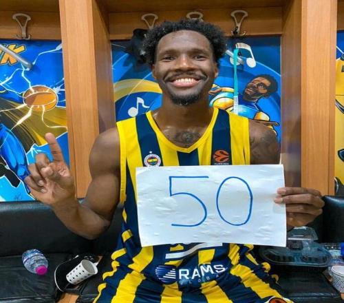 他在NBA的两次进球,隔了2754天