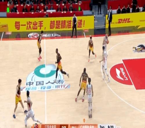 26岁广西球王，在质疑声中成为本土得分王