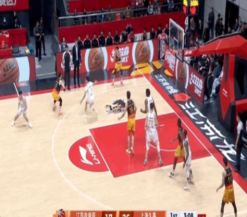 26岁广西球王，在质疑声中成为本土得分王