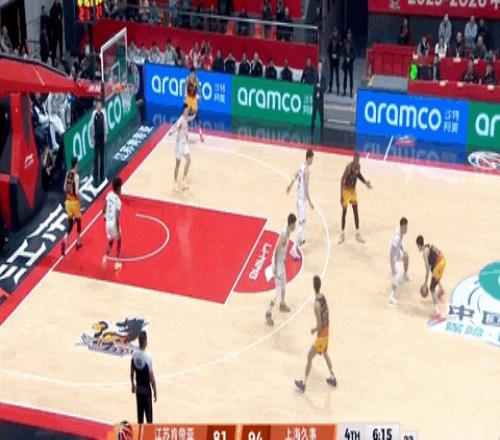 26岁广西球王，在质疑声中成为本土得分王