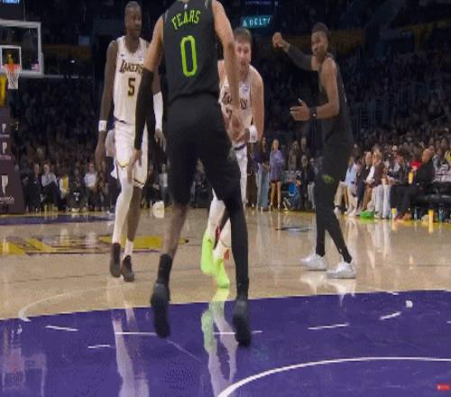 敢揍多尔特,此子必成大器?