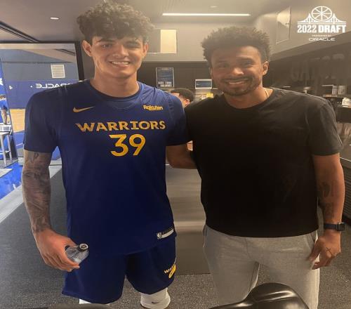 NBA唯一巴西人,增重20KG顶内线