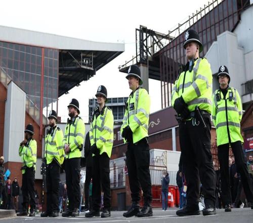 泰晤士：維拉對(duì)陣馬卡比期間，將有700名警察參與安保行動(dòng)