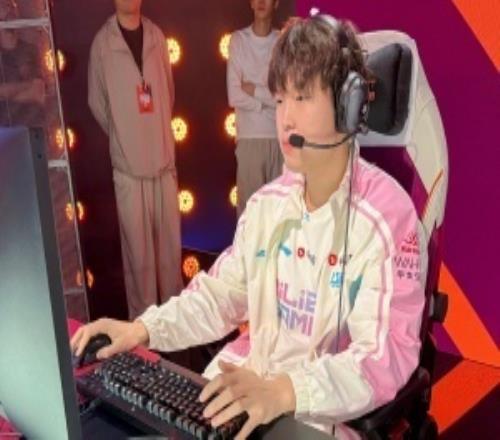 信誉分加满！Bin赛后更博：外战看BLG