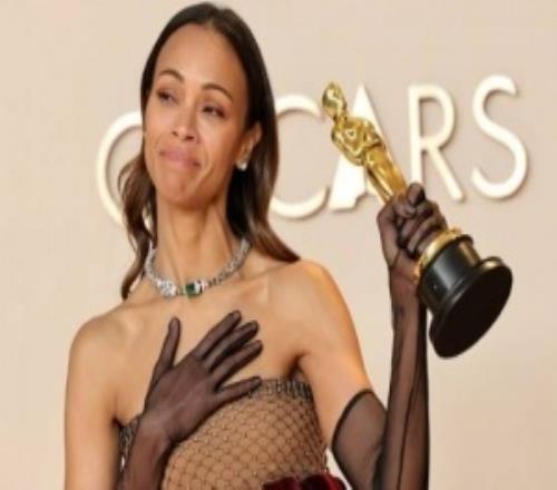 《阿凡达3》全球热映！佐伊索尔达娜或将成为影史票房最高演员