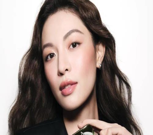 潮讯FILA与国家队同赴2026冰雪盛会,PGI力促铂金首饰消费升级,徐福记新年糖花车“巡沪”,HOURGLASS发布主题纪录片