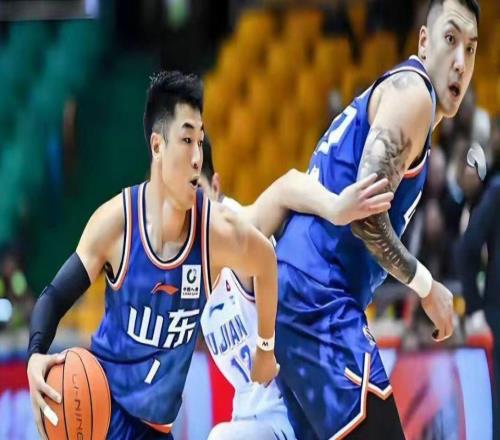 山東男籃翻譯怒扇自己5個(gè)耳光，被罰2萬(wàn)，冤嗎邱彪被罰款6萬(wàn)