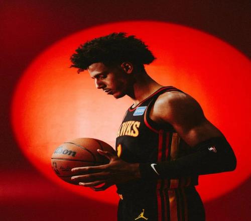 新的鹰王!本赛季的杰伦约翰逊,能否入选全明星