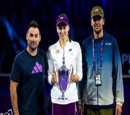 莱巴金娜夺冠后拒绝与WTA首席执行官合影,称原因将保密