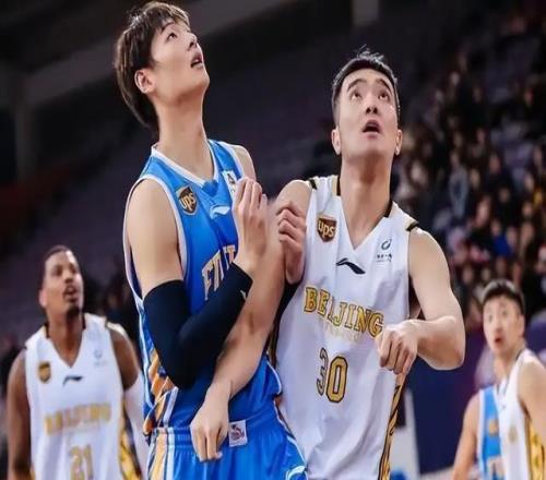 邱彪帅位告急！山东两赛季无缘前八，北控换帅瞄准首钢旧帅