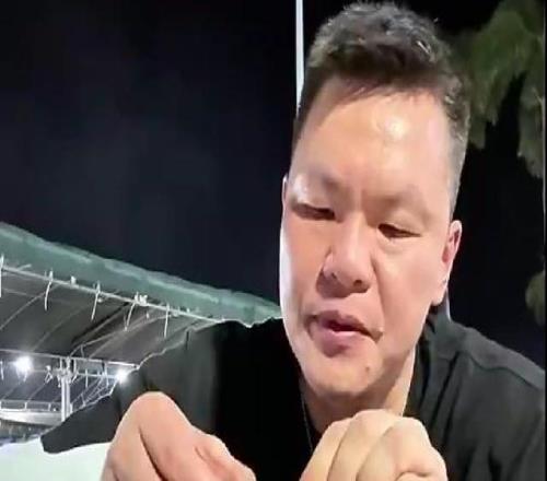 朱芳雨王治郅是我認識唯一沒有微信的人請我們吃飯都是刷信用卡