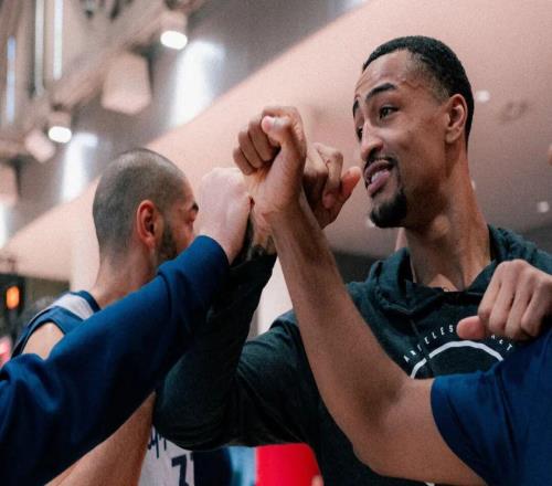 越打越好了！本赛季的科林斯，什么水平