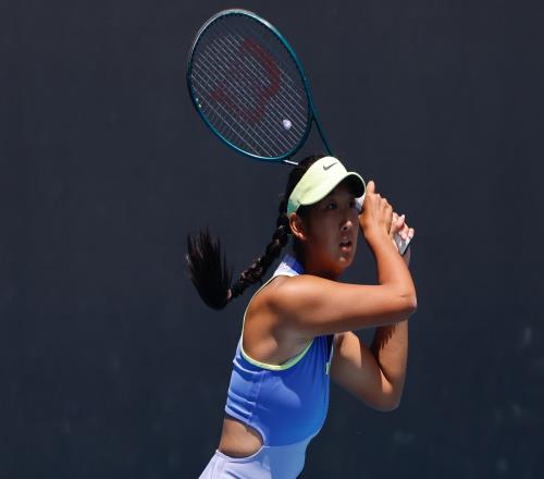 21逆转进八强!中国女网17岁1米80小花蜕变:追赶郑钦文王欣瑜