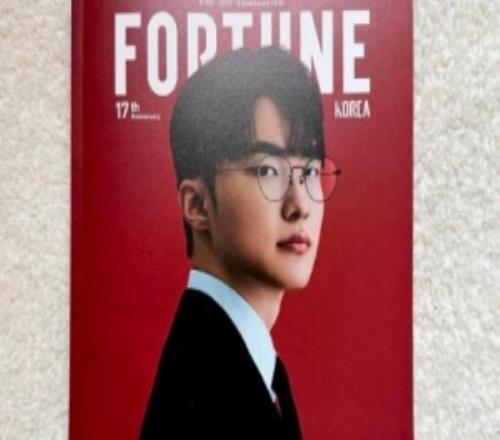 Faker：23年S赛奖杯尤为特别我当时面临伤病团队也经历很多波动