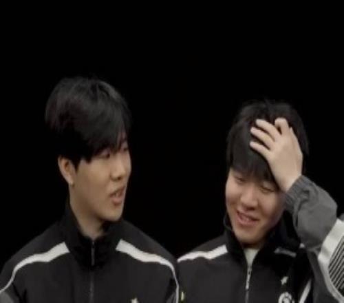 TheShy:我加入iG是因为Rookie,很高兴午夜性福利视频能一起夺得冠军