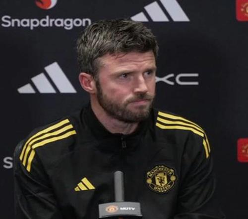 曼联夏窗卖一人签新左边锋！卡里克执教后球衣销量回升，冲击两亿