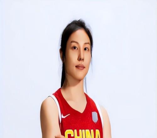 宫鲁鸣发威!李梦出走后,中国女篮又1传奇被“清洗”,原因曝光
