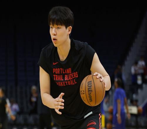 博班：我曾看好瀚森高于第16位被選中小伙子太驚艷還有提升空間