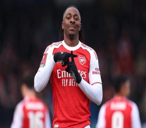 體壇聯(lián)播巴薩1比0畢巴4分領(lǐng)跑，曼城、切爾西足總杯晉級