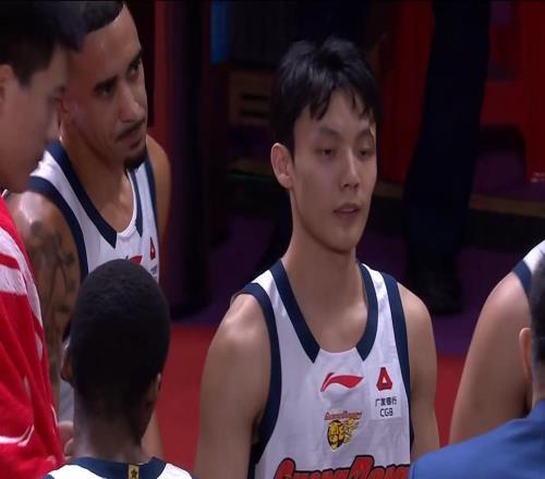 終于來了！廣東“暴力雙能衛(wèi)”即將到位，這可是杜鋒的爭(zhēng)冠法寶！