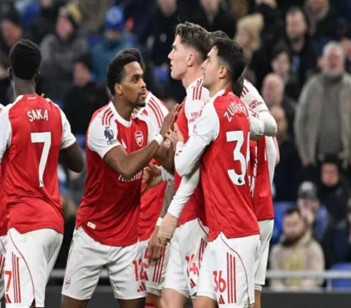 阿森納仍在進化！薩卡找到新搭檔左路防線竟可無限換防