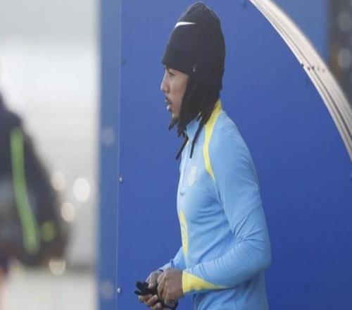 世體：孔德今天正常參加了巴薩的訓練，拉菲尼亞缺席