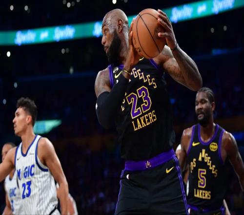 输魔术遭2连败!湖人近3战篮板输29个,佩林卡的致命失误坑惨东詹