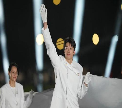 汪順，有新身份