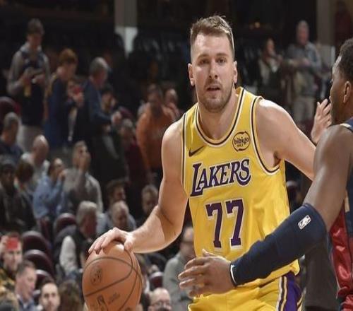 米切尔25+5东契奇29+6骑士30分大胜湖人5连胜