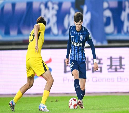 中超保级形势:三镇、新鹏城基本无忧,梅州或被海牛亚泰超越