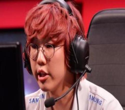 现在的对线版本是最好的那为何有许多粉丝却“不认可”S8以前许多含金量十足的冠军