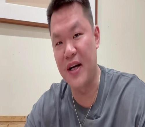 CBA3消息!朱芳雨官宣新决定,宏远旧将加盟吉林,杜锋力挺赵继伟