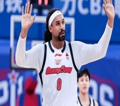 广东8788惜败浙江1喜3忧!胡明轩仍迷,内线成麻烦,奎因曝弊端