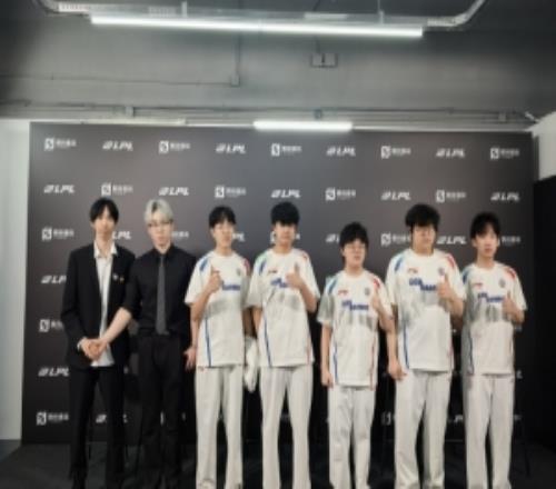 LGD賽后群訪教練：隊伍狀態(tài)比之前好局內(nèi)失誤也有所減少
