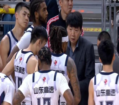 山东男篮接触新外援,1米93得分后卫有望加盟,曾在NBA单场35分